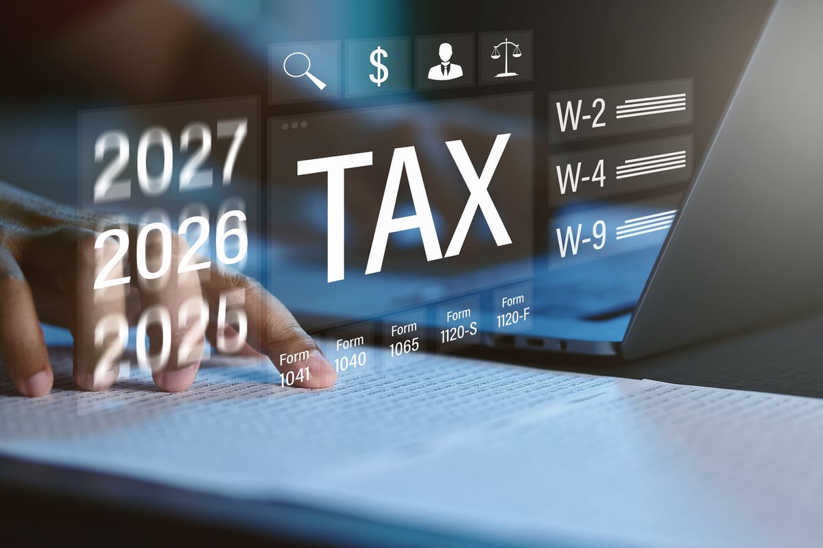 Contribuyente llenando en línea su constancia de obligaciones fiscales estatales COFE y su registro REC en Quintana Roo